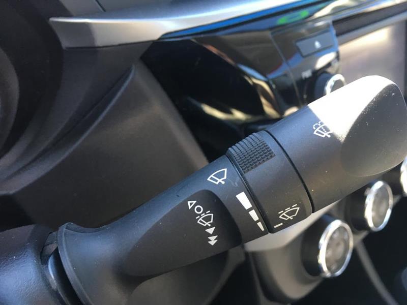 2016
Toyota
Corolla