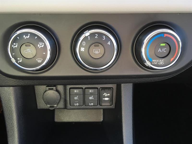 2016
Toyota
Corolla