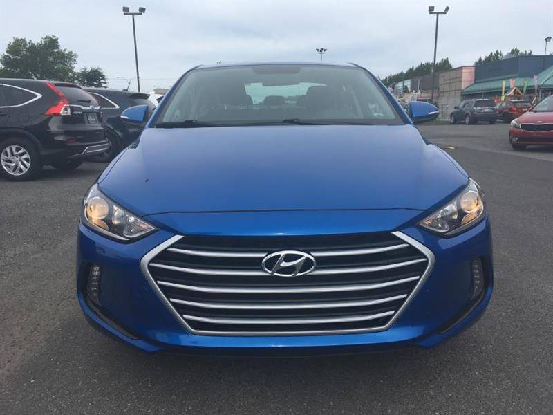 2017
Hyundai
Elantra