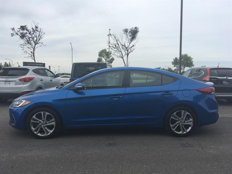 2017
Hyundai
Elantra