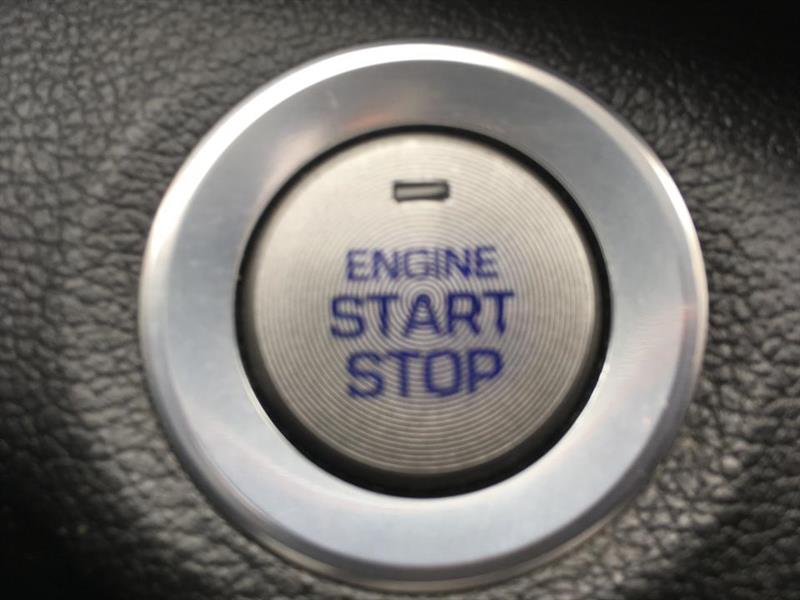 2017
Hyundai
Elantra