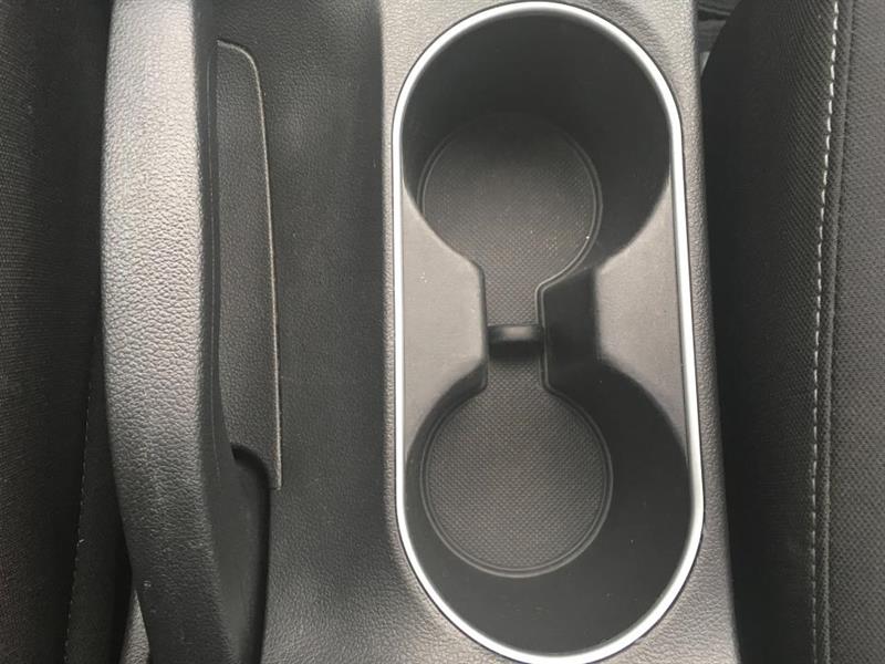 2017
Hyundai
Elantra