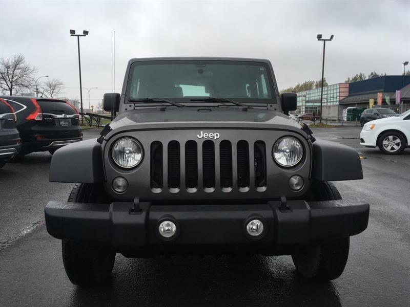 2016
Jeep
Wrangler