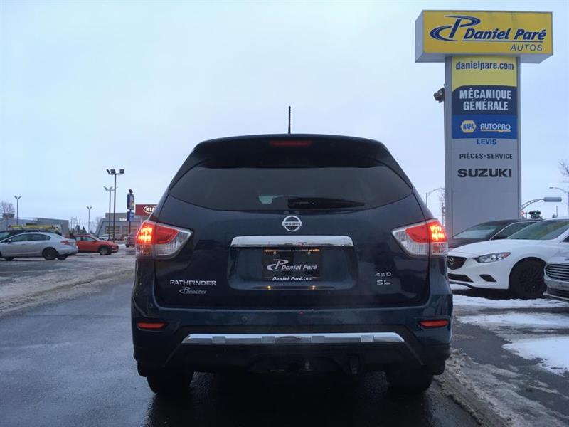 2014
Nissan
Pathfinder